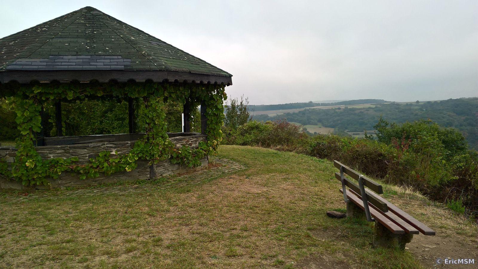 Aire de repos sur les hauteurs